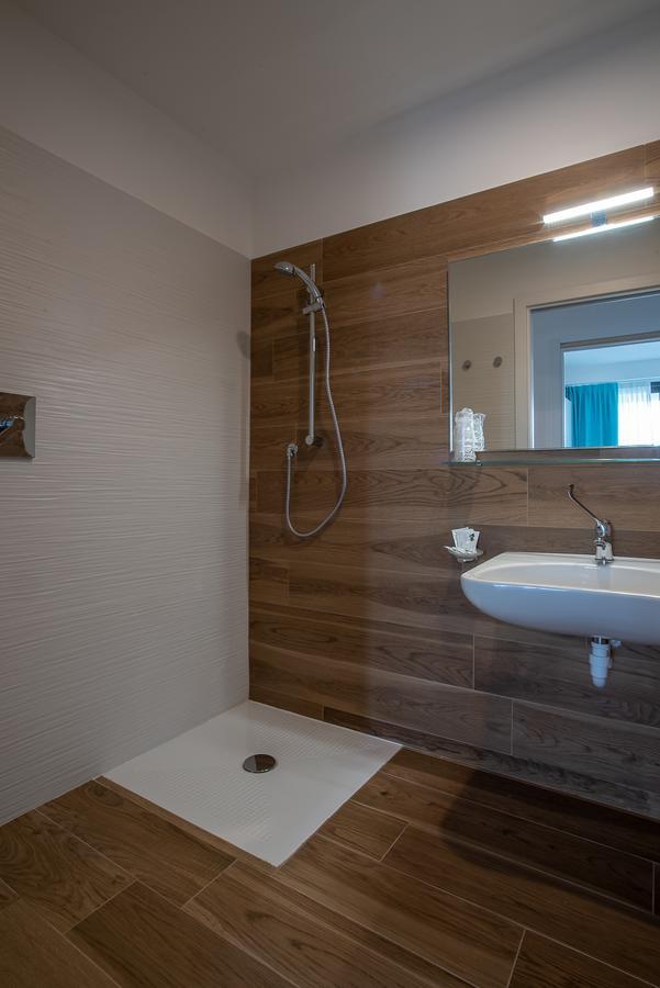 Aparthotel Miramare Grado Esterno foto