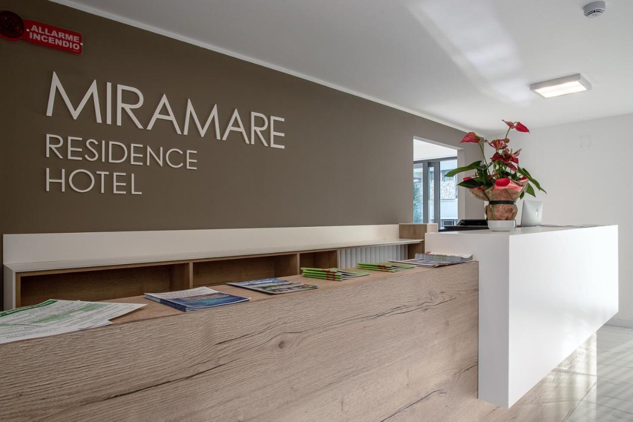 Aparthotel Miramare Grado Esterno foto