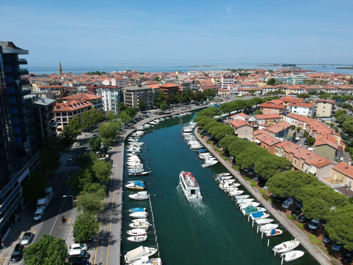 Aparthotel Miramare Grado Esterno foto